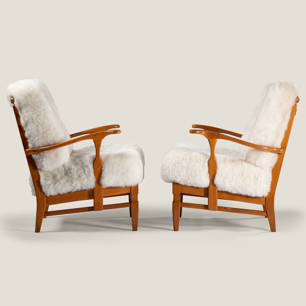 Collectible armchairs designed by Gosta Göpert in 1940 and restored in hide by Maison Norki.