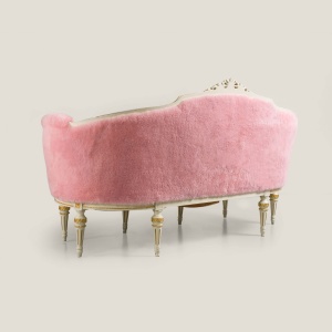 Vintage sandinavian light pink sheepskin Gustavian-style sofa, measuring W 5,3 × H 2,9 × D 2,4 ft. Curation norki