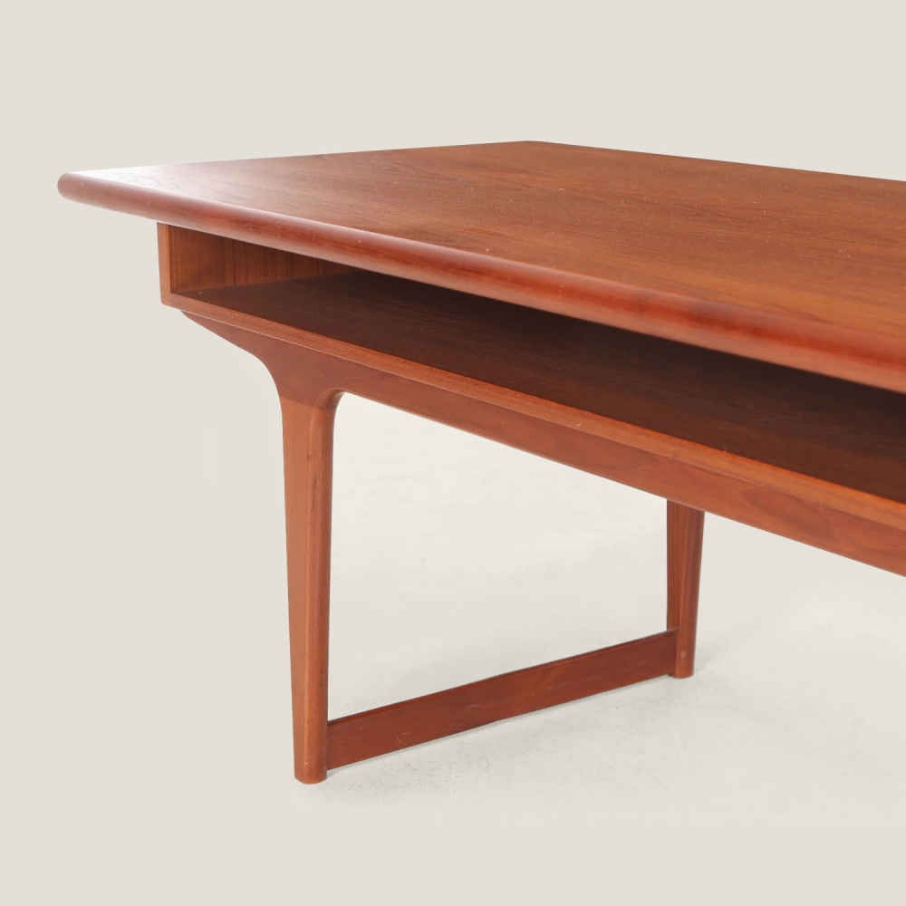 Coffee table height 53 cm in teak to decorate your living room with a unique piece