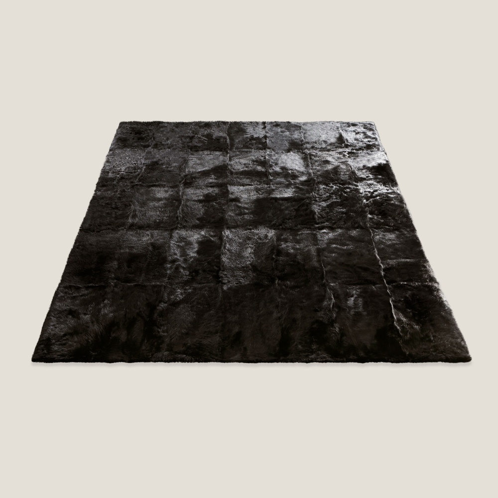 High-end black shaggy rug with shiny reflections by Maison Norki