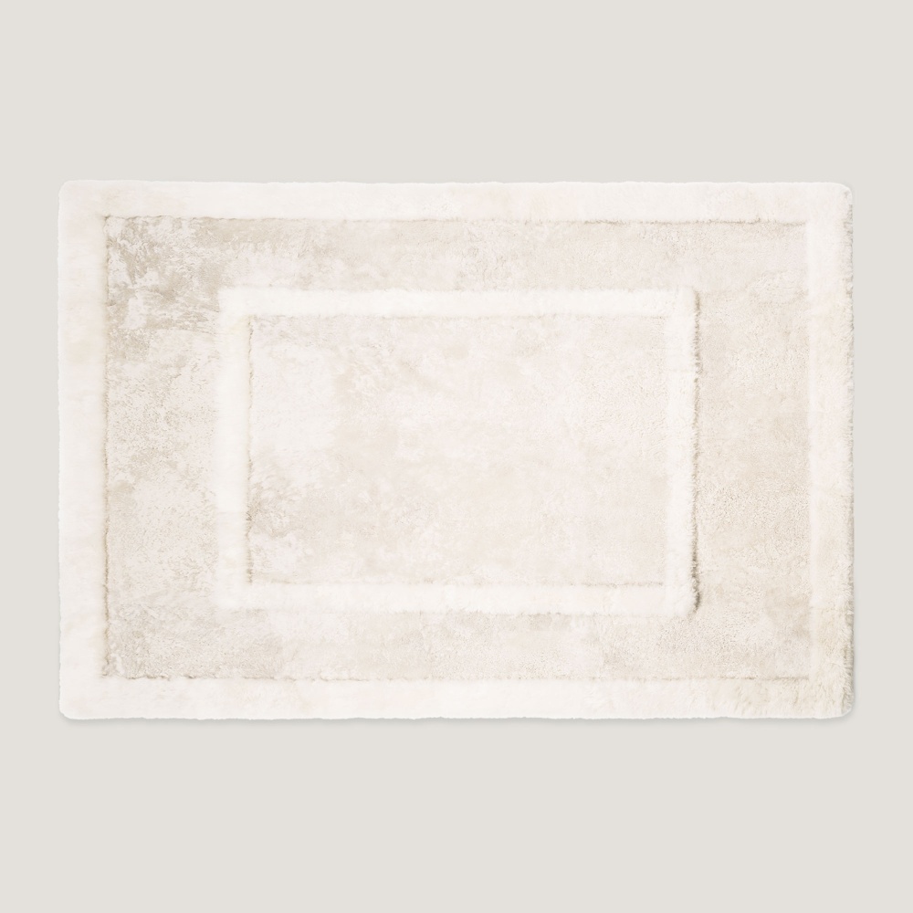 Classic off-white rectangle rug in white sheepskin 100% made in France by Norki