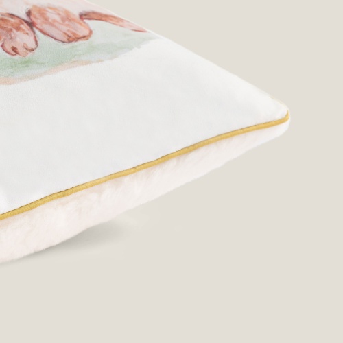 coussin de luxe en peau lainée pour enfant fabriqué sur-mesure en France