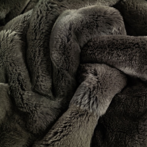 Very soft and high-end khaki fur blanket