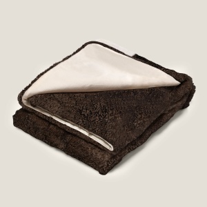 Luxurious natural shearling blanket with designer pattern by Norki