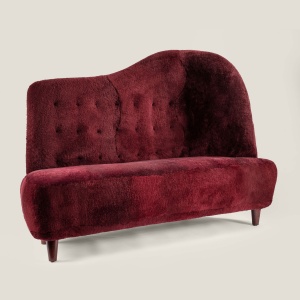 Buy a small vintage sofa with a high back in burgundy shearling - Curation Norki