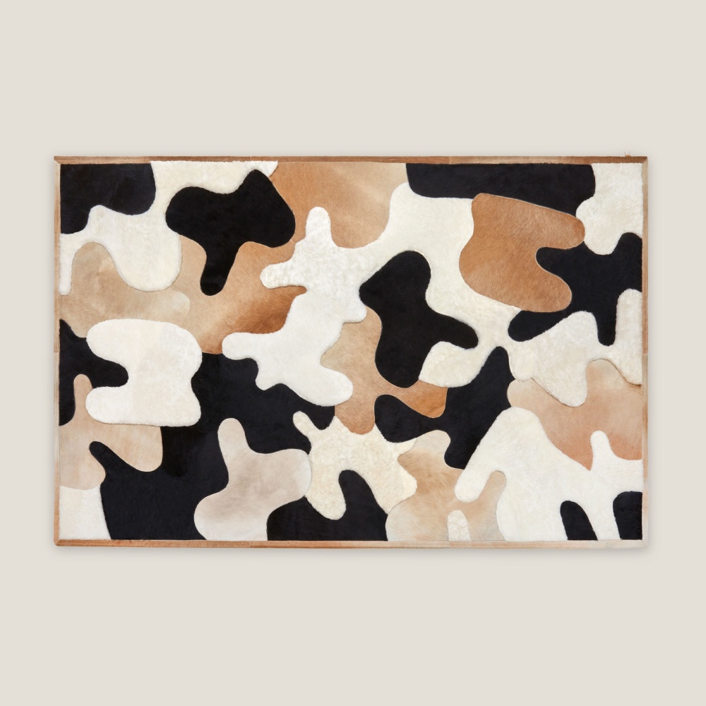 Lily rug signed by Norki, a large rectangular and haute couture rug, available tailor-made.