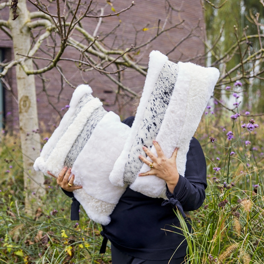 Coussin Zima rectangle et carré, des créations haut de gamme de la collection automne-hiver 2024 de Norki.