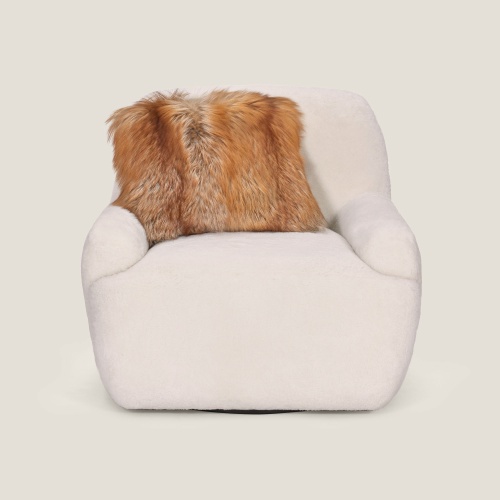 Square cushion for white bouclette armchair.