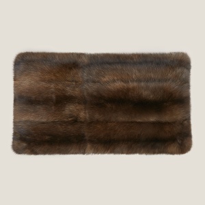 Rectangular cushion in genuine sable fur.