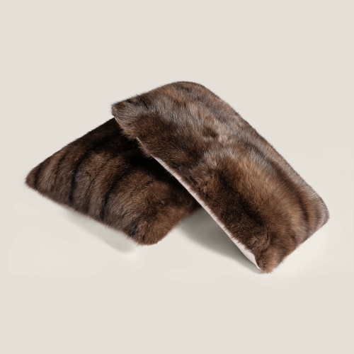 Rectangular cushion in genuine sable fur by Norki.