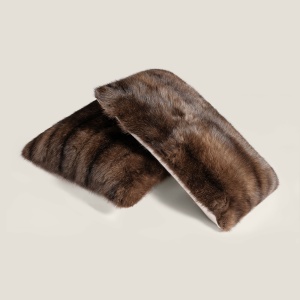 Rectangular cushion in genuine sable fur.