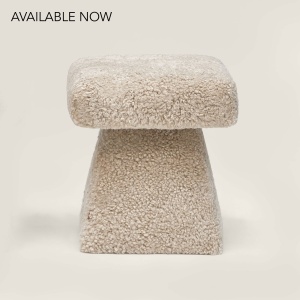 Beige designer pouf, seat height 47 cm by Maison Norki.