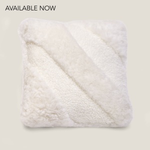 Buy a small, very elegant white square cushion in leather - High-end manufacturing by Norki.