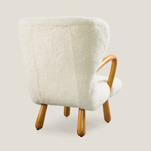 Side view of rare Ake IKEA armchair – Comfort and elegance.