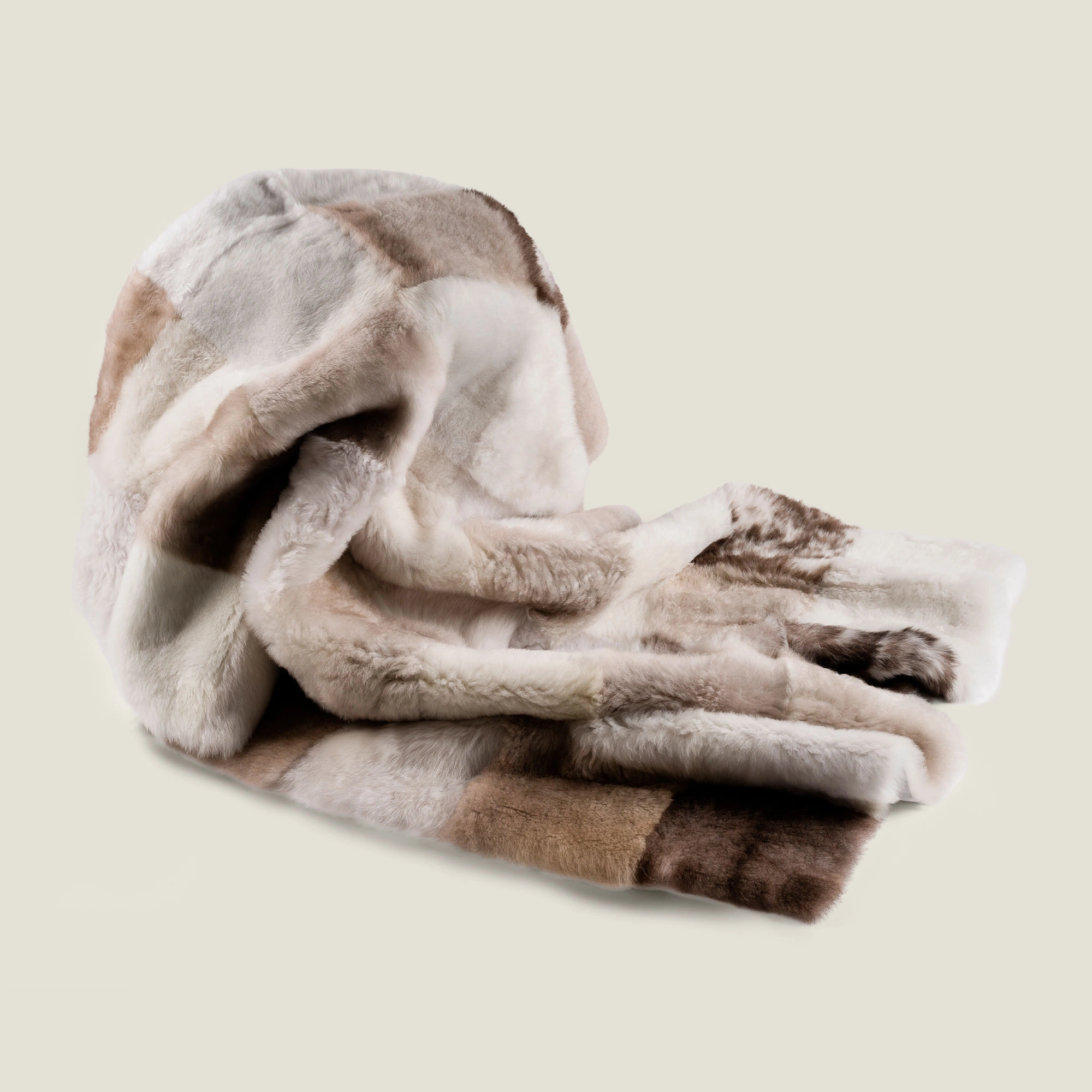 Choose our Norki throws, luxury, top-of-the-range throws for unrivalled living comfort.