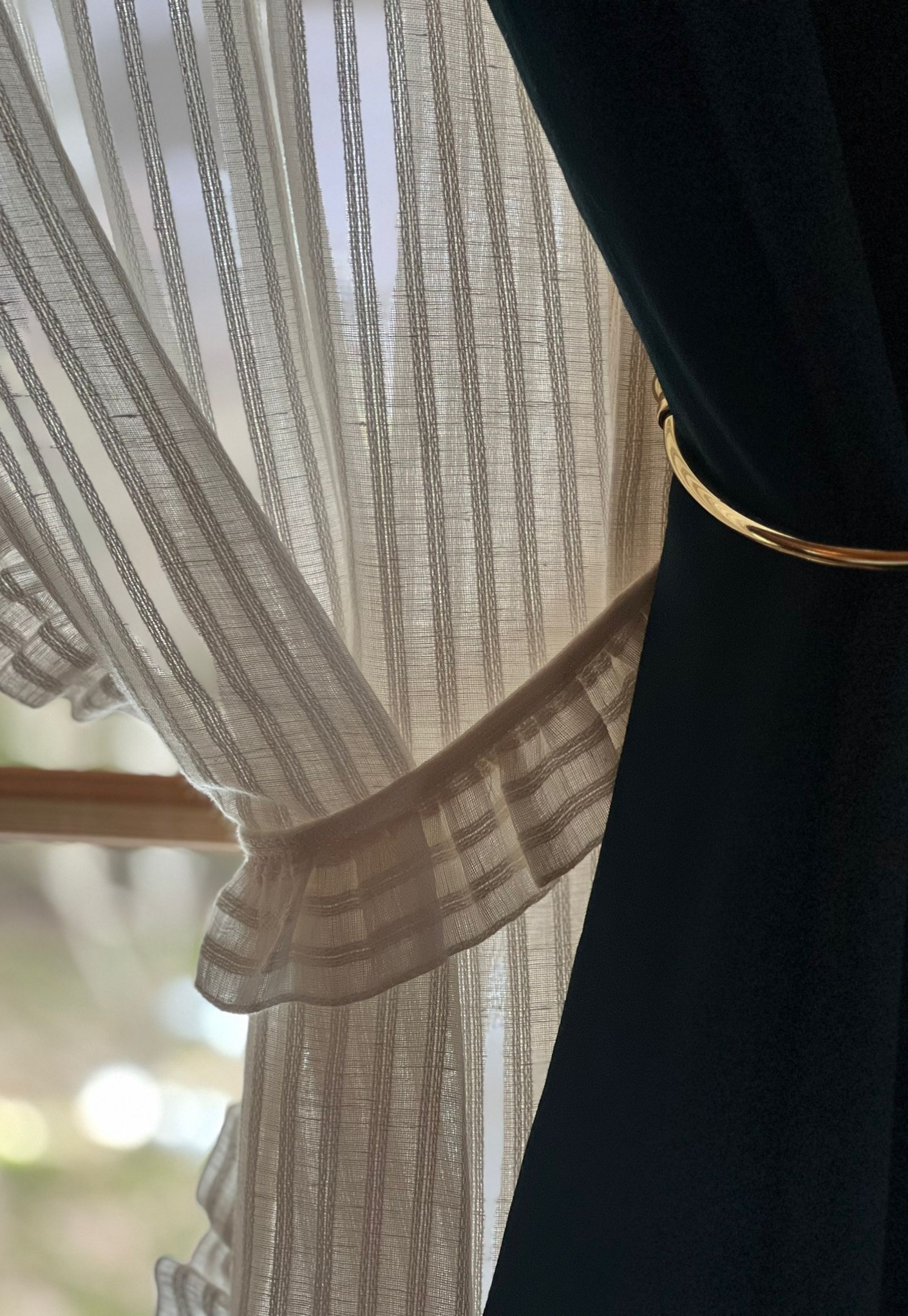 Decoration project, bespoke fabric curtains by Norki