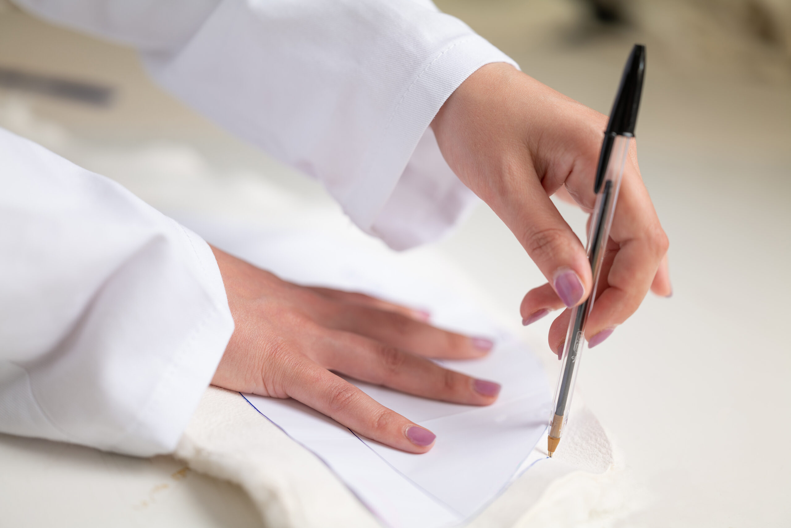 Couture de précision dans l'atelier Norki