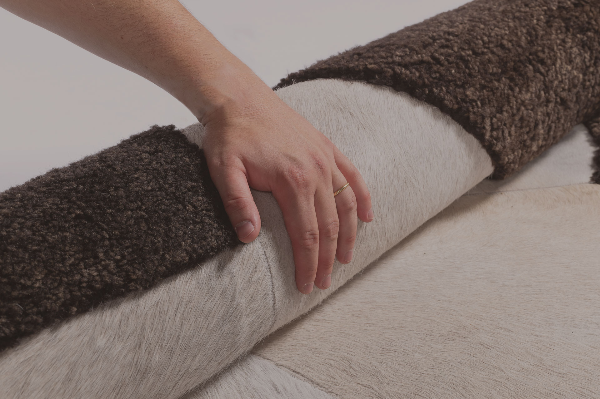 Tapis sur mesure en peau et fourrure Norki